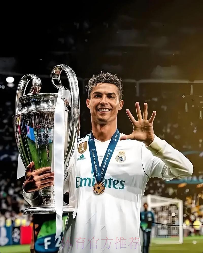 21岁小王皇马生涯首次戴帽!C罗式霸气庆祝 21岁小王皇马生涯首次戴帽!C罗式霸气庆祝